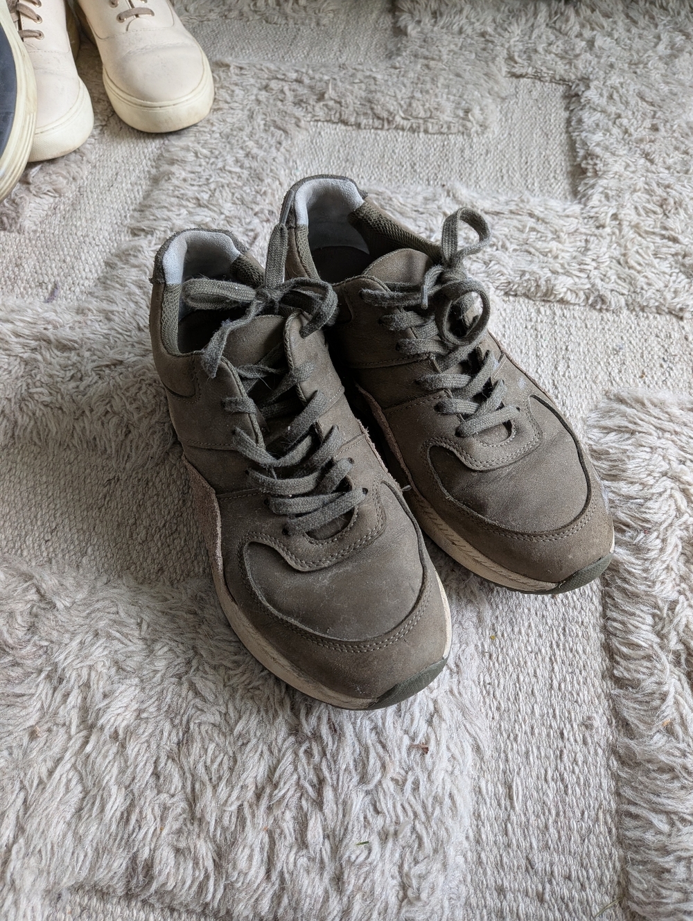 Everlane Suede Lace-Up Sneakers in Olive